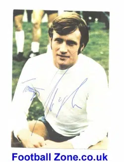 Everton Tommy Wright Autographed Football Card SIGNED