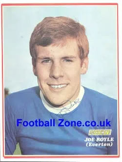 Everton Joe Royle Autograph Picture 1970 as a Footballer