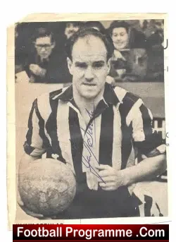 Newcastle United Jimmy Scoular Signed Picture 1950’s