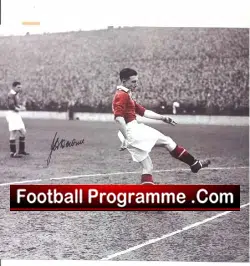Manchester United John Downie Signed Picture 1948/52