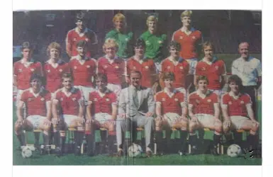 Manchester United - Multi Signed Autographed Team Picture 1981