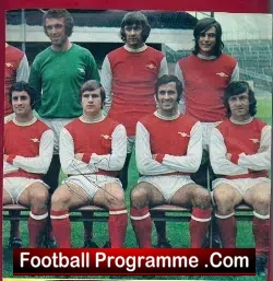 Arsenal Eddie Kelly Autograph Picture - football memorabilia