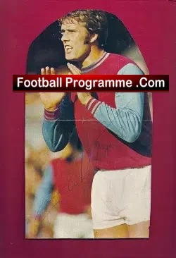 West Ham United Geoff Hurst Autograph Picture - Genuine - football memorabilia
