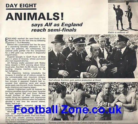 Daily Express 1966 World Cup Guide Magazine - 66 Triumph