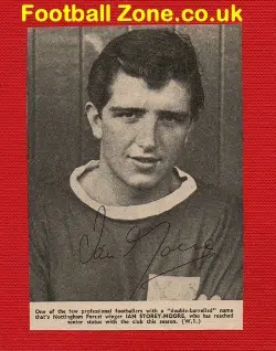 Nottingham Forest Ian Storey Moore Signed Picture