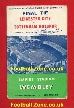 Leicester City v Tottenham 1961 - FA Cup Final - Signed