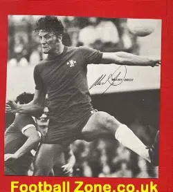 Chelsea Micky Droy Signed Picture 1970s