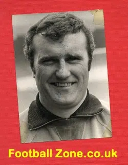 Manchester United Noel Cantwell Autograph Picture