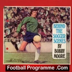 Tottenham Spurs Pat Jennings Autographed Picture