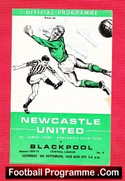 Newcastle United v Blackpool 1970 - Multi Autographs - football programme