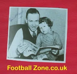 Manchester United Matt Busby Signed Photograph