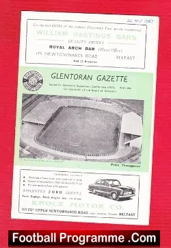 Glentoran v Bangor 1957 - Ireland - football programme