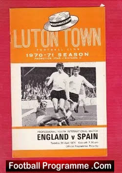 England v Spain 1971 - Youth Match at Luton + Martyn Busby - football programme