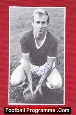 Manchester United Bobby Charlton Signed Picture - football memorabilia