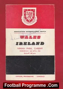 Wales v Ireland 1958 - Signed Kenneth Wolstenholme BBC - football programme