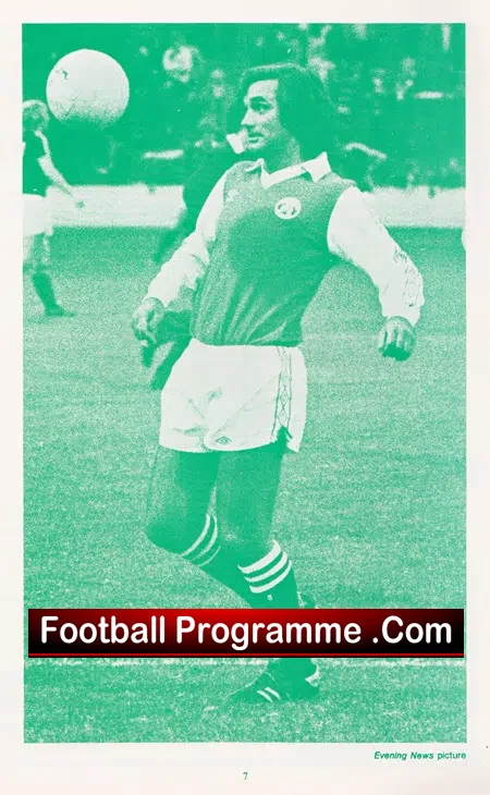 Hibernian Hibs v East Stirling 1980 – Autographed + George Best Feature