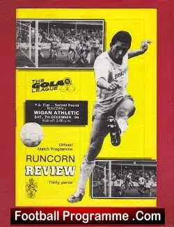 Runcorn v Wigan Athletic 1985 - FA Cup - football programme