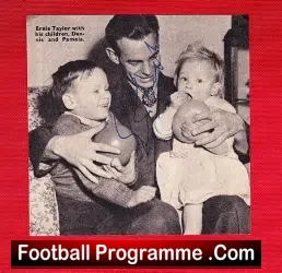 Newcastle United + Sunderland Ernie Taylor Autograph 1958