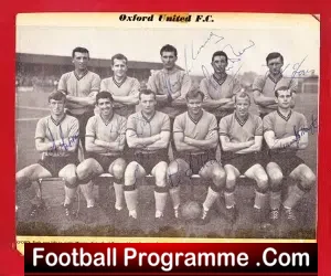Oxford United Football Team Squad Picture Multi Autographed 1960 - football memorabilia