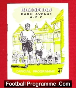 Bradford Park Avenue v Peterborough United 1961 - football programme