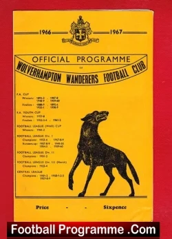 Wolves Wolverhampton v Crystal Palace 1966 - football programme