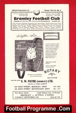Bromley v Metropolitan Police 1961 - Met Police - London - football programme
