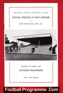 Devizes Town v Walthamstow Avenue 1965 – Opening New Ground