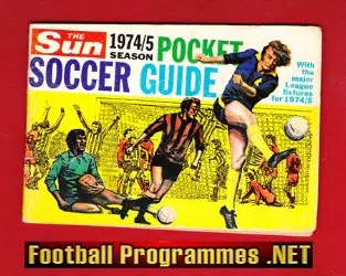 Sun Newspaper Pocket Soccer Guide Football Booklet 1974 1975