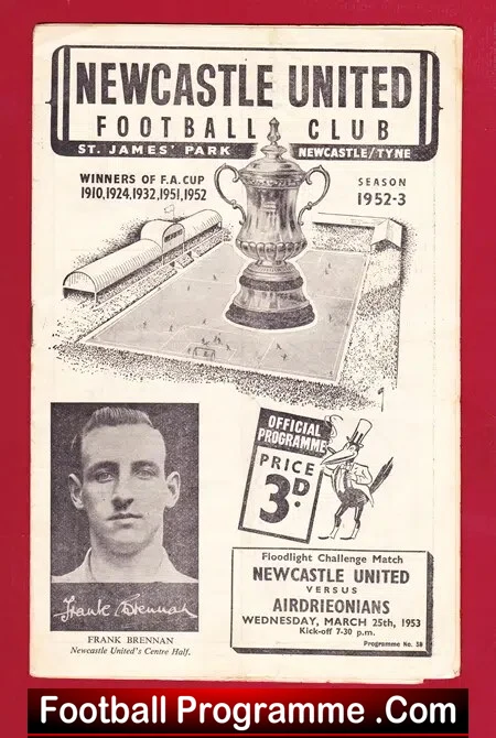 Newcastle United v Airdrieonians Aidrie 1953 – To clear