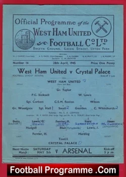 West Ham United v Crystal Palace 1945 - War Time Programme - football programme