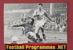 Manchester United Alex Dawson Signed Autograph Picture 1960s