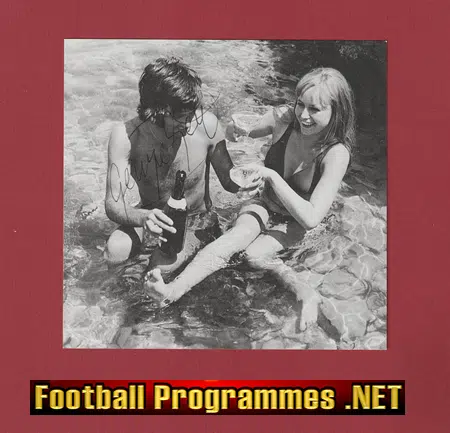Manchester United George Best Genuine Hand Signed Autograph Pic