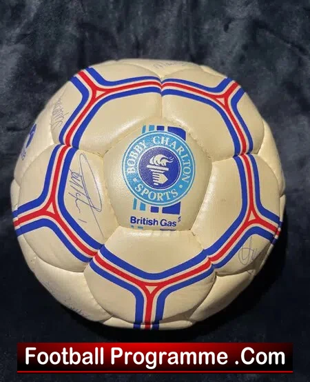 Manchester United Multi SIGNED Football – Charlton – Best – PLUS