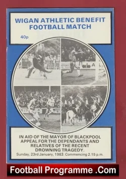 Wigan Athletic v Blackpool 1983 – George Best + Bobby Charlton