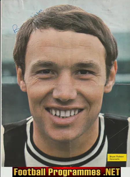 Newcastle United Bryan Robson Autograph Picture 1970s SIGNED