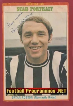 Newcastle United Bryan Robson Autograph Picture 1970's SIGNED