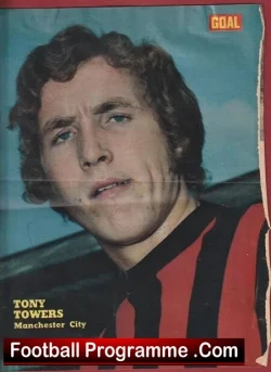 Manchester City Tony Towers Signed Autographed Picture 1970's - football memorabilia