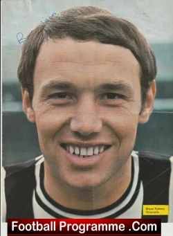Newcastle United Bryan Robson Autograph Picture 1970s SIGNED