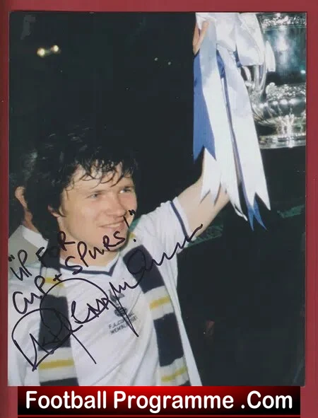 Tottenham Hotspur Steve Perryman Autograph Signed Picture 1980’s