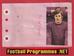 Peter Oliver - Heart Of Midlothian Hearts Signed Autograph