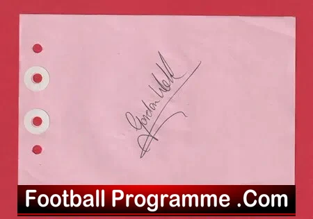 Gordon ? - Heart Of Midlothian Hearts Signed Autograph