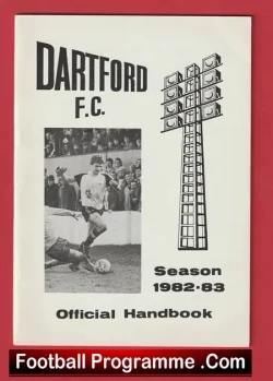 Dartford Football Club Official Handbook 1982 - 1983 - football memorabilia