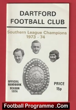 Dartford Football Club Official Handbook 1973 - 1974 - football memorabilia