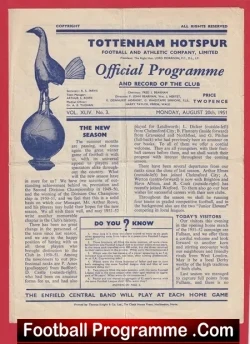 Tottenham Hotspur v Fulham 1951 - football programme