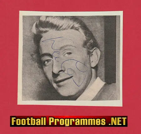 Manchester United Denis Law – Autographed Picture + Stats Sheet