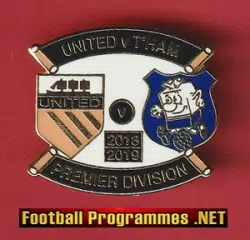 Manchester United v Tottenham 2018/19 Metal Football Badge