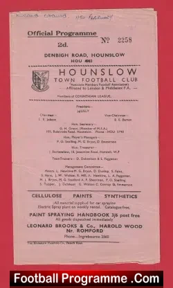 Hounslow Town v Walthamstow Avenue 1950 - Amateur Cup - football programme