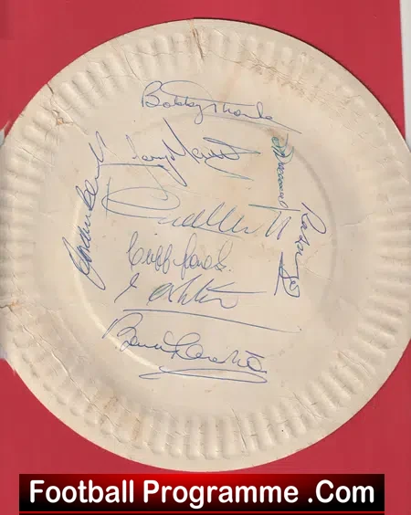 Multi Autographed Signed Dinner Plate + Bobby Charlton + Banks