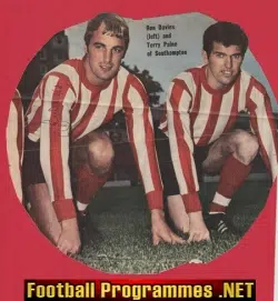 Southampton Ron Davies Autograph Signed Picture 1970s