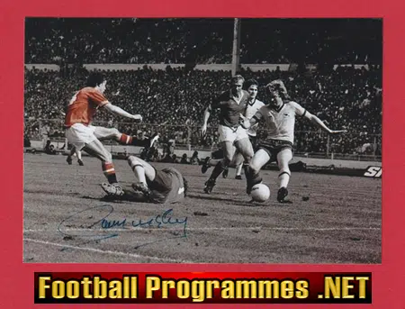 Sammy McIlroy Testimonial Benefit Match SIGNED + Pics 1981